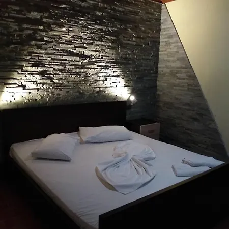 Timebasishotel Studenti Tirana