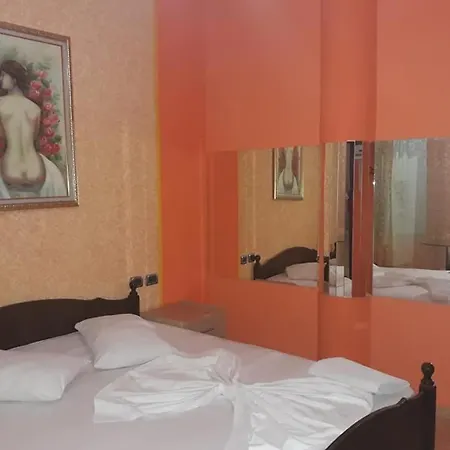 Studenti Tirana