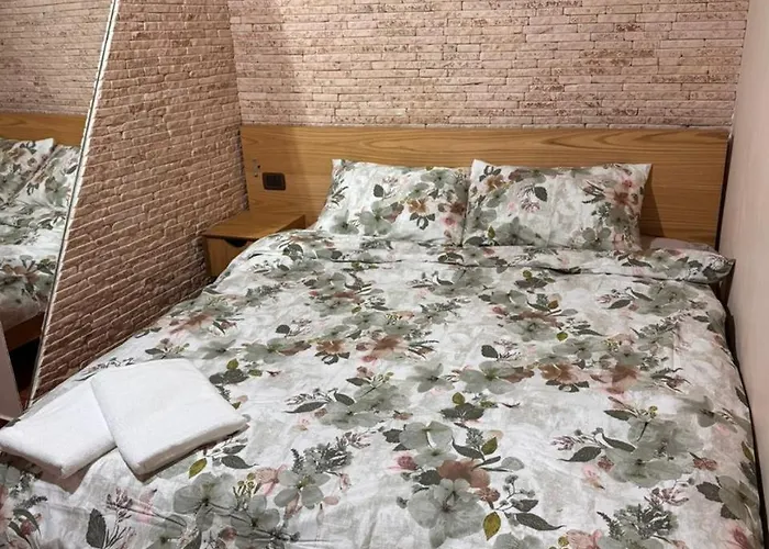 Love hotel Studenti *